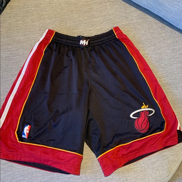 nba store shorts